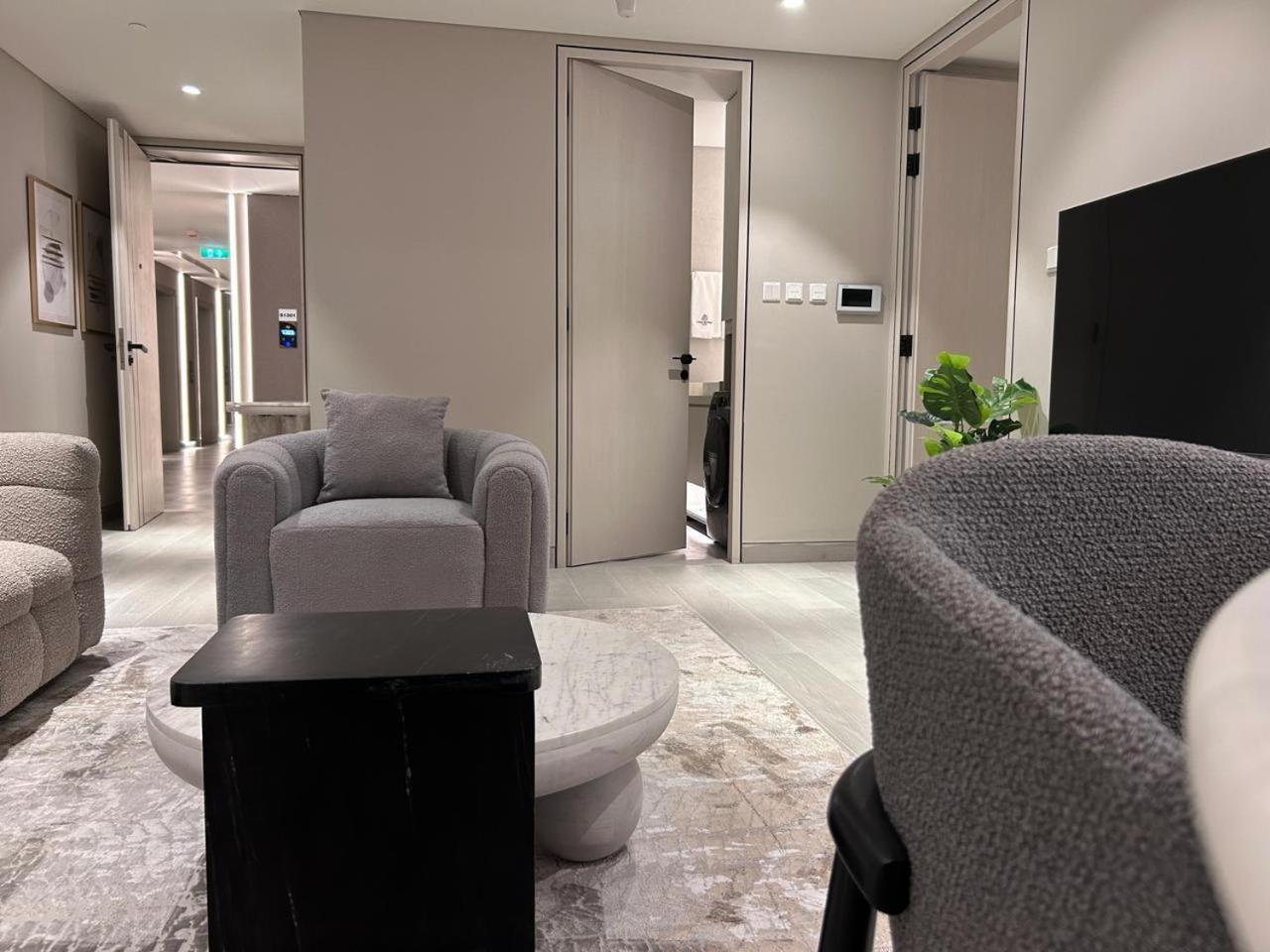 Dubai Marina Walk Gem Modern Apartments With Pool & Gym Access, Steps To Beach & Metro Managed By Sunnyhomes Екстериор снимка